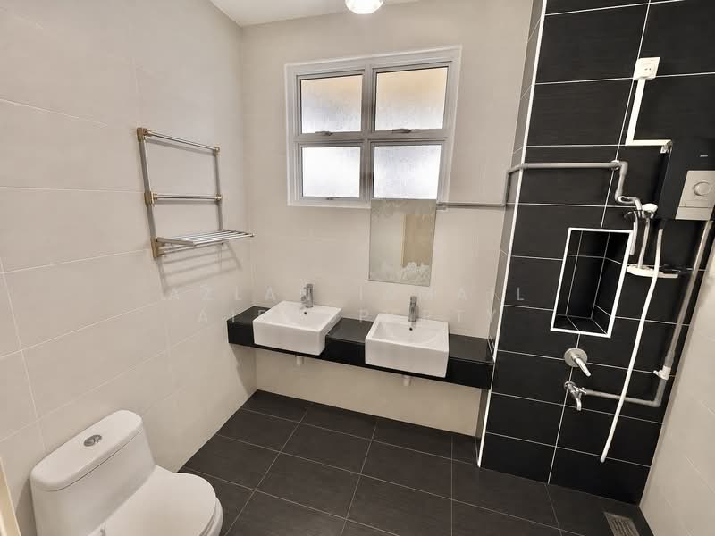 Rumah Teres 3 Tingkat untuk Dijual di Taman Pulai Bayu (Skudai) - Azlan Ismail aiproperty - Bathroom - PropertyGuru.com.my