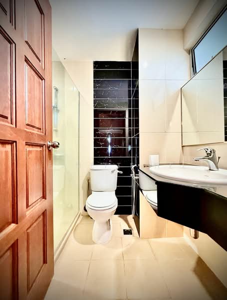 Condominium for Rent at The Reef Condominium - Jeanette Hee - Bathroom - PropertyGuru.com.my