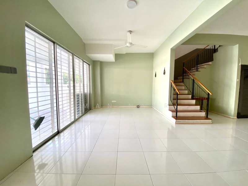 Rumah Teres 2 Tingkat untuk Dijual di TTDI Grove (Kajang) - Ilman Nahri - Living Room - PropertyGuru.com.my