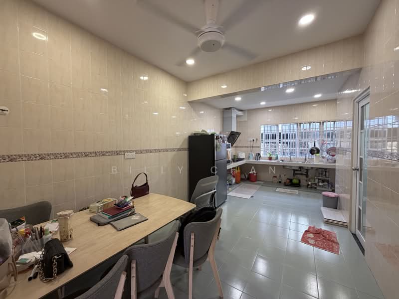 Rumah Teres 2 Tingkat untuk Dijual di Bandar Mahkota Cheras (Cheras) - Billy Chan - Kitchen - PropertyGuru.com.my