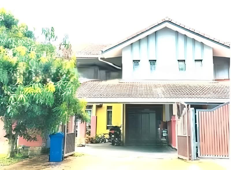 Rumah Teres 2 Tingkat untuk Dijual di Seksyen 13 (Shah Alam) - Michael Wong - Exterior - PropertyGuru.com.my