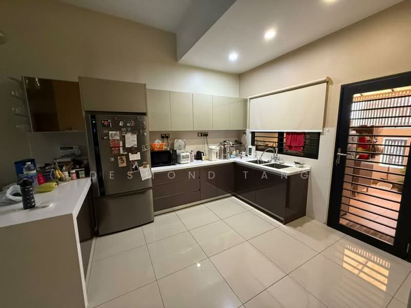 3-storey Terraced House for Sale in Perdana Residence 2 (Batu Caves) - Desmond Tang - Kitchen - PropertyGuru.com.my