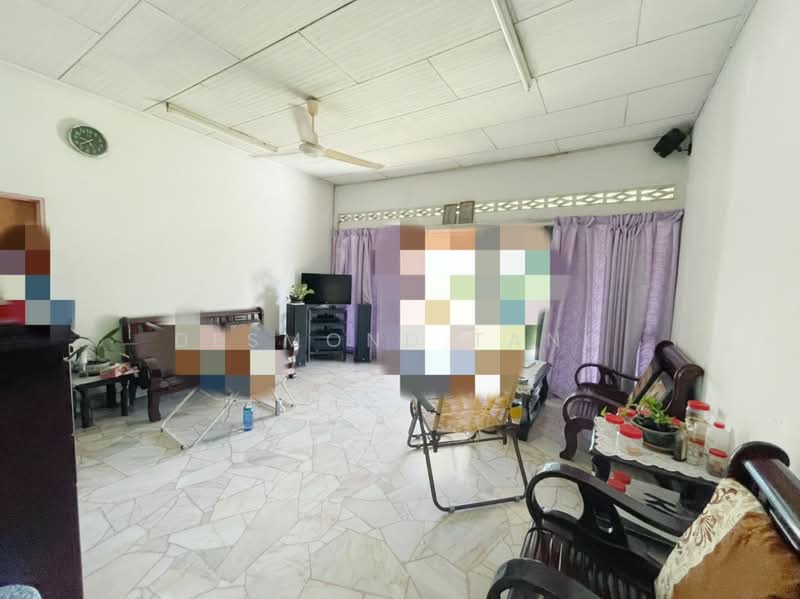 1-storey Terraced House for Sale in Taman Bukit Maluri (Kepong) - Desmond Tang - Living Room - PropertyGuru.com.my