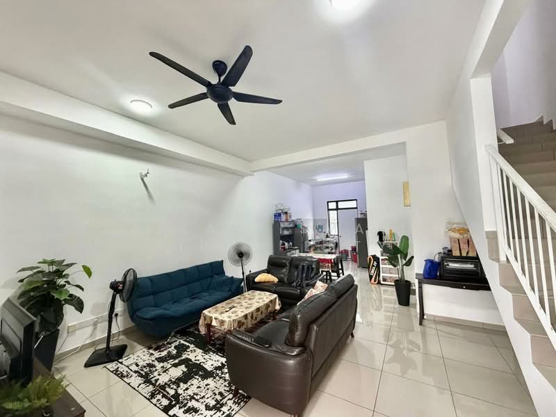 2-storey Terraced House for Sale in Kota Masai (Pasir Gudang) - Azlan Ismail aiproperty - Living Room - PropertyGuru.com.my