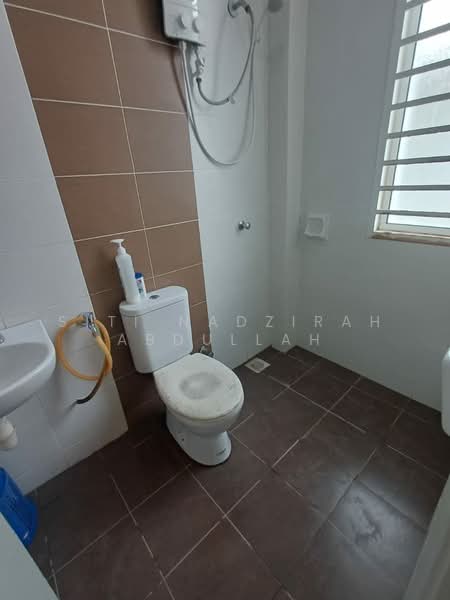 Bungalow for Sale in Durian Tunggal (Melaka) - Siti Nadzirah Abdullah - Bathroom - PropertyGuru.com.my