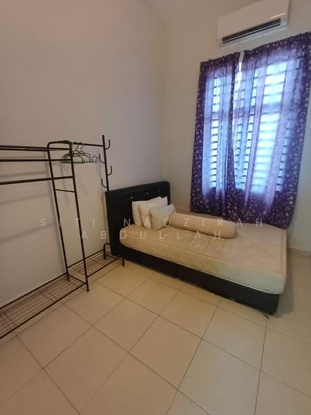 Bungalow for Sale in Durian Tunggal (Melaka) - Siti Nadzirah Abdullah - Bedroom - PropertyGuru.com.my