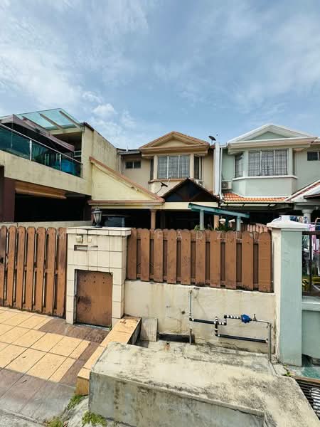 Rumah Teres 2 Tingkat untuk Dijual di Puchong (Selangor) - Mohd Fadzli - Exterior - PropertyGuru.com.my