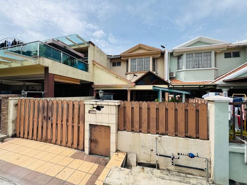 Rumah Teres 2 Tingkat untuk Dijual di Puchong (Selangor) - Mohd Fadzli - Exterior - PropertyGuru.com.my