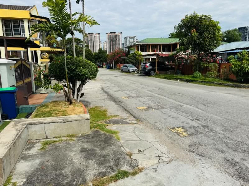 Rumah Teres 2 Tingkat untuk Dijual di Puchong (Selangor) - Mohd Fadzli - Exterior - PropertyGuru.com.my