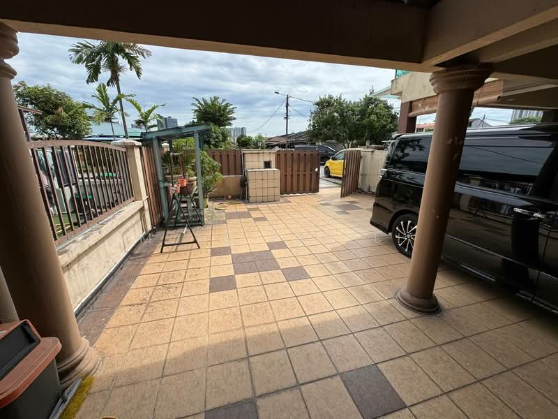 Rumah Teres 2 Tingkat untuk Dijual di Puchong (Selangor) - Mohd Fadzli - Exterior - PropertyGuru.com.my