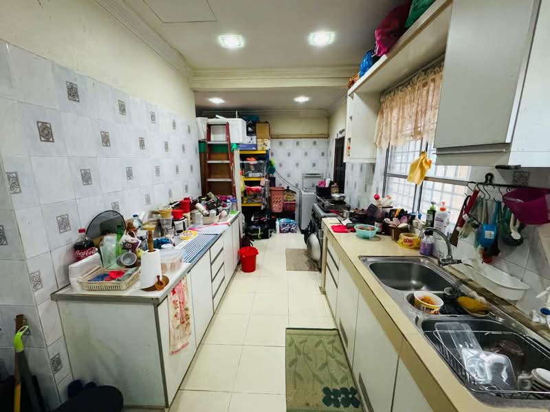 Rumah Teres 2 Tingkat untuk Dijual di Puchong (Selangor) - Mohd Fadzli - Kitchen - PropertyGuru.com.my