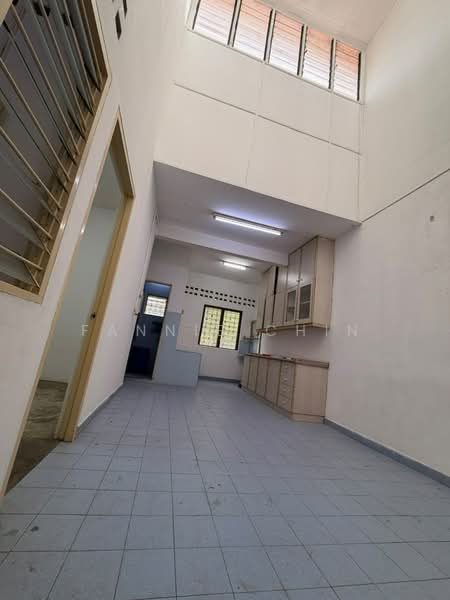 1-storey Terraced House for Rent in Kepong Baru (Kepong) - Fannie Chin - Kitchen - PropertyGuru.com.my