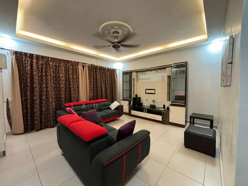 2-storey Terraced House for Rent in Rawang (Selangor) - Lau Ia Ein - Living Room - PropertyGuru.com.my