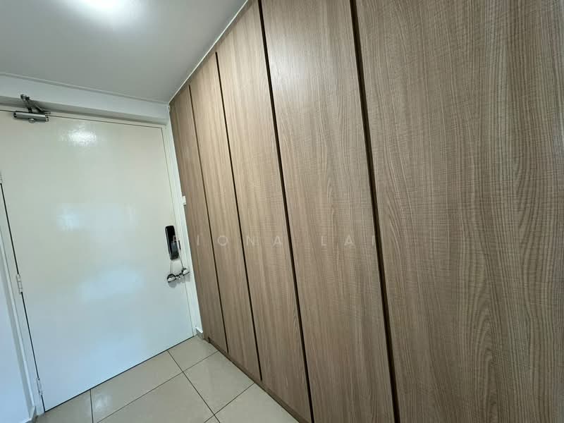 Pangsapuri untuk Dijual di Molek Pine 3 - Fiona Lai - Entrance - PropertyGuru.com.my