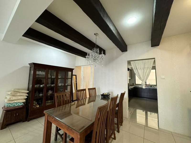 Pangsapuri untuk Dijual di Molek Pine 3 - Fiona Lai - Dining Room - PropertyGuru.com.my