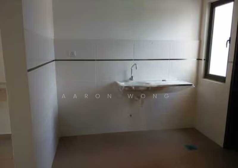 Rumah Teres untuk Dijual di Aman Putri (Sungai Buloh) - Aaron Wong - Kitchen - PropertyGuru.com.my
