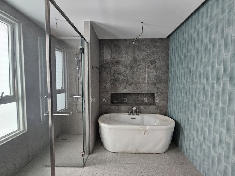 Semi-Detached House for Rent in Tanjung Tokong (Penang) - Ronald Ng - Bathroom - PropertyGuru.com.my