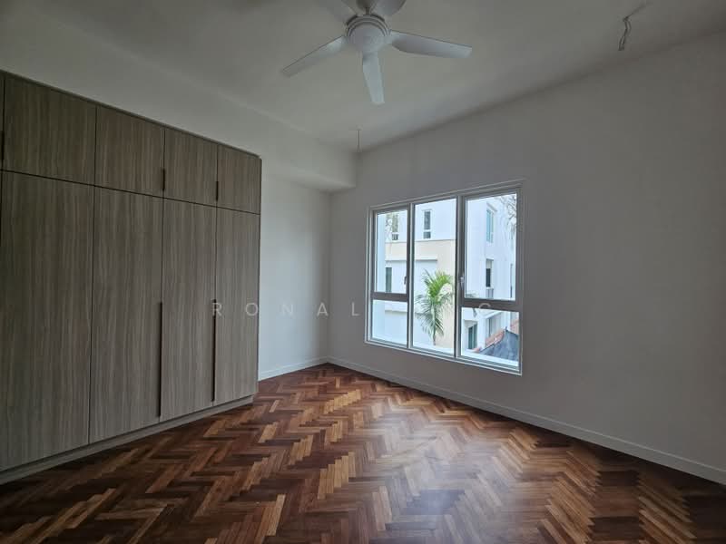 Semi-Detached House for Rent in Tanjung Tokong (Penang) - Ronald Ng - Bedroom - PropertyGuru.com.my