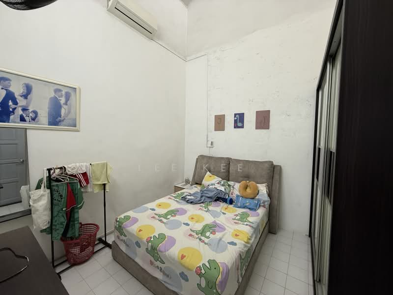 Rumah Teres 1 Tingkat untuk Dijual di Batu Pahat (Johor) - Lee Kee - Bedroom - PropertyGuru.com.my