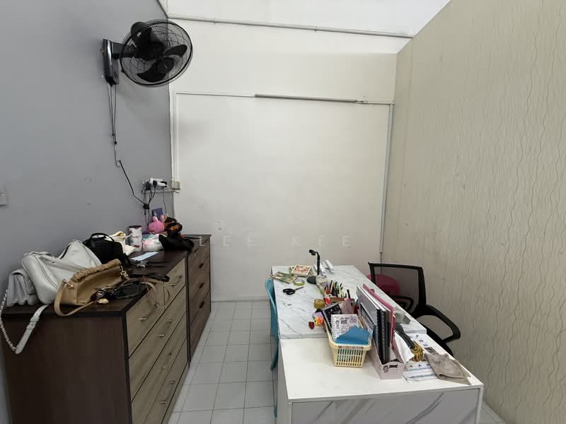 Rumah Teres 1 Tingkat untuk Dijual di Batu Pahat (Johor) - Lee Kee - Study - PropertyGuru.com.my