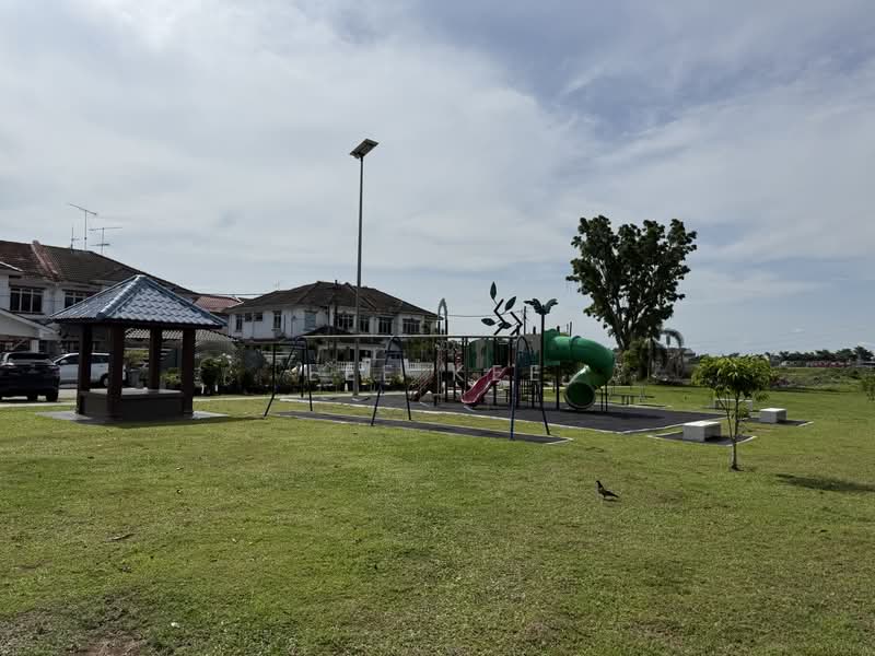 Rumah Teres 1 Tingkat untuk Dijual di Batu Pahat (Johor) - Lee Kee - Exterior - PropertyGuru.com.my