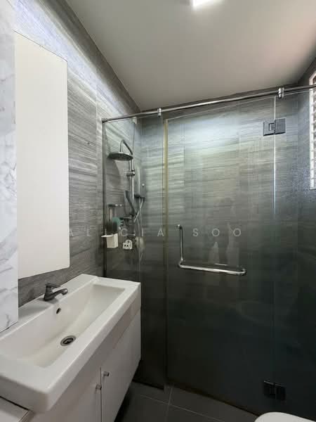 Kondominium untuk Dijual di Armanee - Alicia Soo - Bathroom - PropertyGuru.com.my
