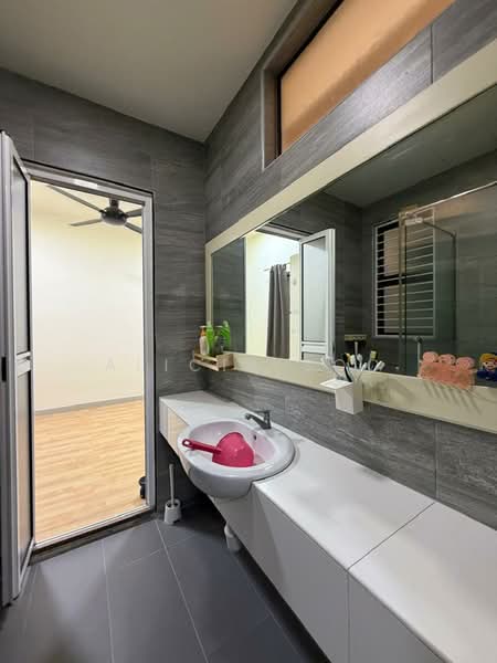 Kondominium untuk Dijual di Armanee - Alicia Soo - Bathroom - PropertyGuru.com.my
