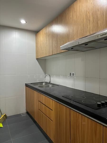 Pangsapuri untuk Disewa di Impiana - Terrance Soong - Kitchen - PropertyGuru.com.my