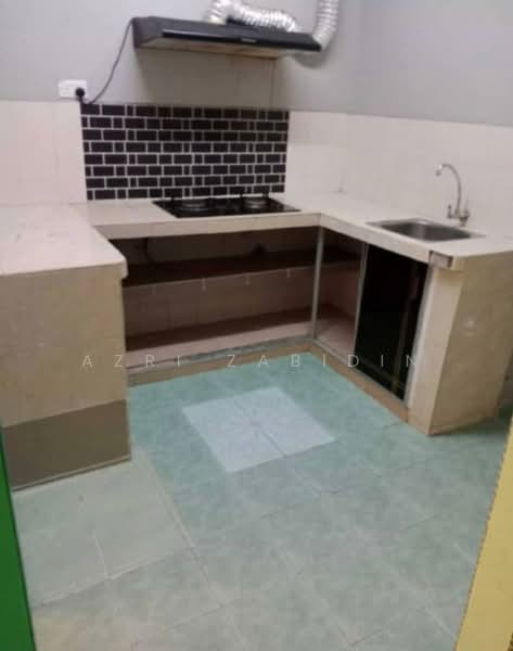 Flat for Sale at Bandar Bukit Tinggi 2 - Azri Zabidin - Kitchen - PropertyGuru.com.my