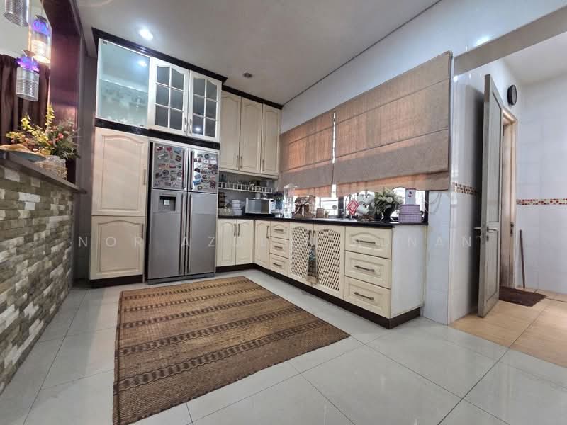 Rumah Berkembar untuk Dijual di Seksyen 7 (Bangi) - Nor Azdlin Adnan - PropertyGuru.com.my