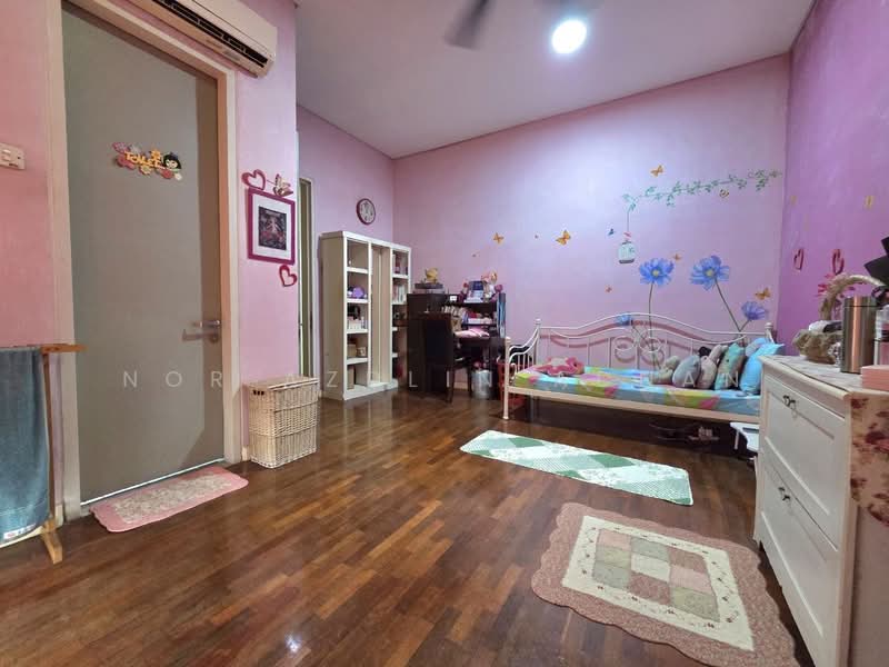 Rumah Berkembar untuk Dijual di Seksyen 7 (Bangi) - Nor Azdlin Adnan - PropertyGuru.com.my