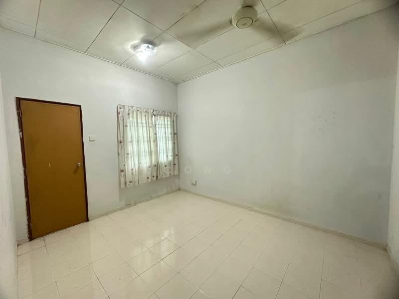 2-storey Terraced House for Sale in Bandar Indahpura (Kulai) - Yucong . - Interior - PropertyGuru.com.my