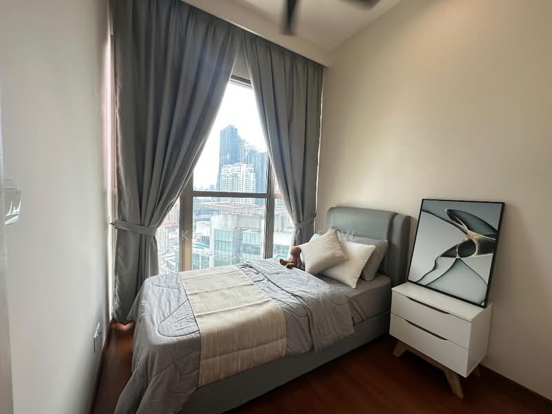 Kediaman Servis untuk Dijual di Stonor 3 - Kiki Yew - Bedroom - PropertyGuru.com.my