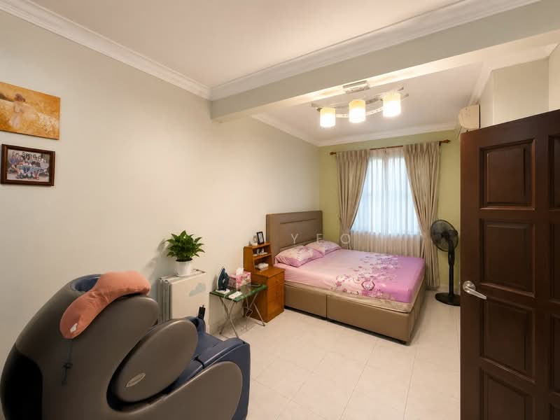 Flat for Sale at Taman Molek - Eva Yeo - Bedroom - PropertyGuru.com.my