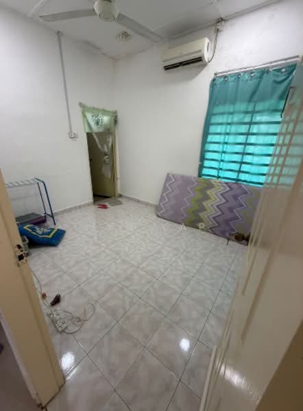 1-storey Terraced House for Sale in Kampung Jawa (Kuantan) - Jyn Yap - Bedroom - PropertyGuru.com.my