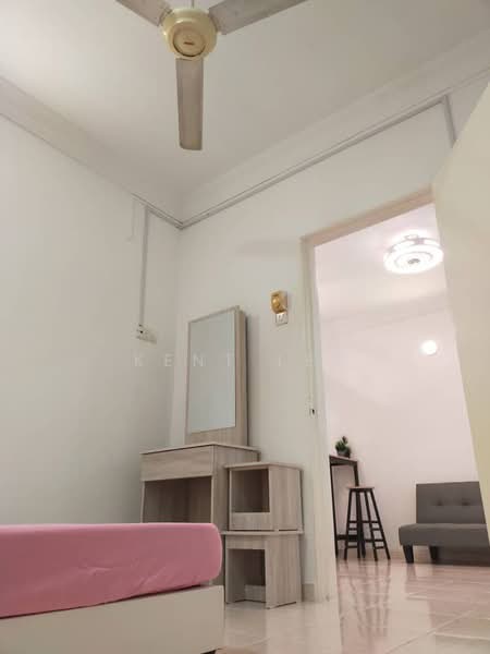 Apartment for Sale at Mentari Court - Kent Lee - Bedroom - PropertyGuru.com.my