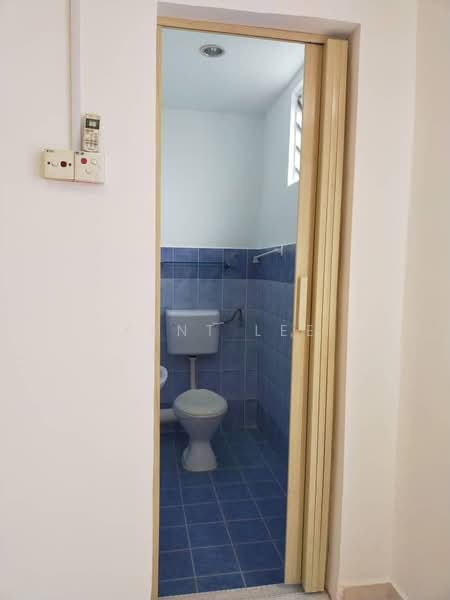 Apartment for Sale at Mentari Court - Kent Lee - Bathroom - PropertyGuru.com.my