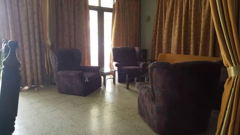 Shop / Office for Sale in Taman Hijau (Jelutong) - A Ee Ee - Living Room - PropertyGuru.com.my