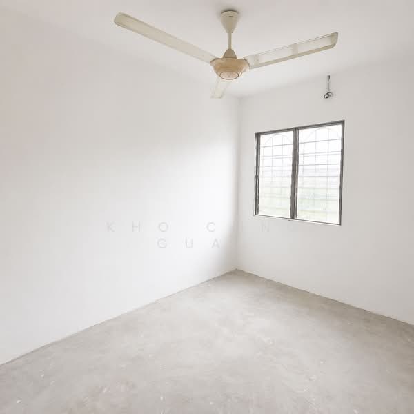 2-storey Terraced House for Sale in Taman Lestari Putra (Seri Kembangan) - Kho Chng Guan - Interior - PropertyGuru.com.my