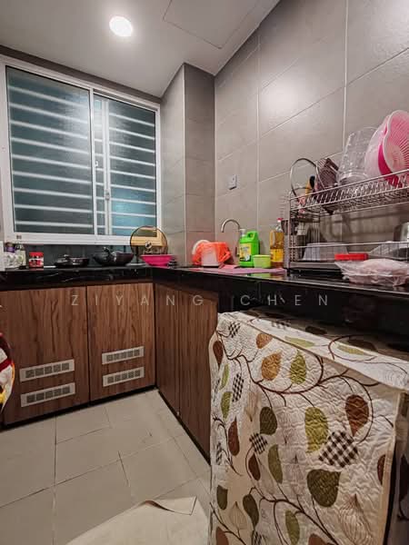 Service Residence for Sale at The Zizz @ Damansara North - Ziyang Chen - Kitchen - PropertyGuru.com.my