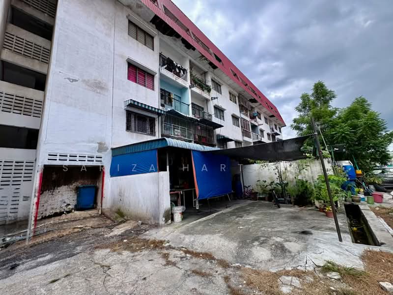 Rumah Flat untuk Dijual di Taman Sri Muda - Sariza Hartanah - Exterior - PropertyGuru.com.my