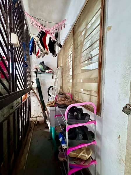 Rumah Flat untuk Dijual di Taman Sri Muda - Sariza Hartanah - Exterior - PropertyGuru.com.my