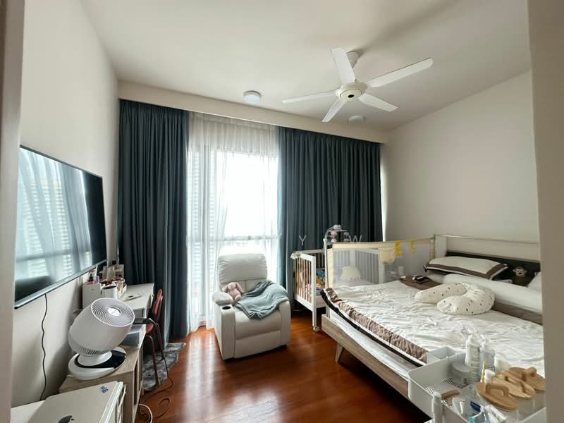 Kediaman Servis untuk Dijual di Stonor 3 - Kiki Yew - Bedroom - PropertyGuru.com.my