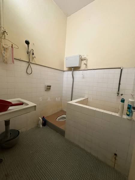 2-storey Terraced House for Sale in Taman Ipoh Jaya (Ipoh) - Sam Lam - PropertyGuru.com.my