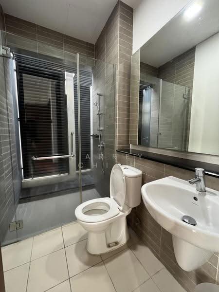Semi-Detached House for Rent in Lake Edge (Puchong) - Carrey Chiah - Bathroom - PropertyGuru.com.my