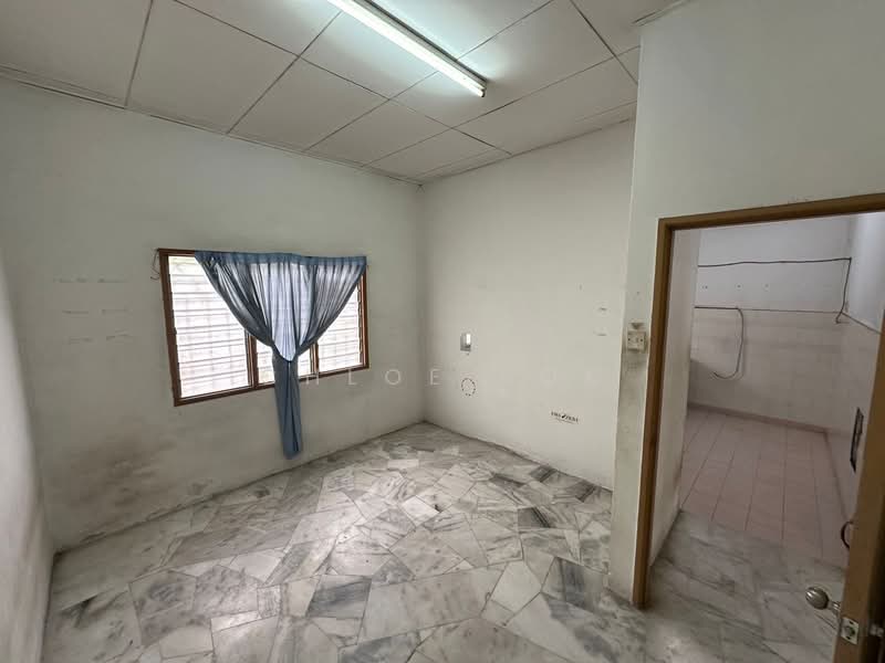1-storey Terraced House for Sale in Taman Velox (Rawang) - Chloe Kok - PropertyGuru.com.my