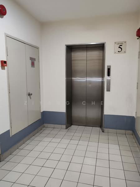 Shop / Office for Sale in Petaling Jaya (Selangor) - Ziyang Chen - Corridor - PropertyGuru.com.my