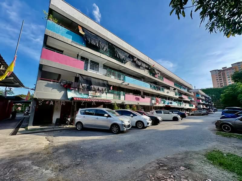 Rumah Flat untuk Dijual di PKNS Flat Seksyen 16 - Sariza Hartanah - Exterior - PropertyGuru.com.my