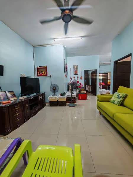 1-storey Terraced House for Sale in Taman Dawn (Seremban) - Shane Tan - Living Room - PropertyGuru.com.my