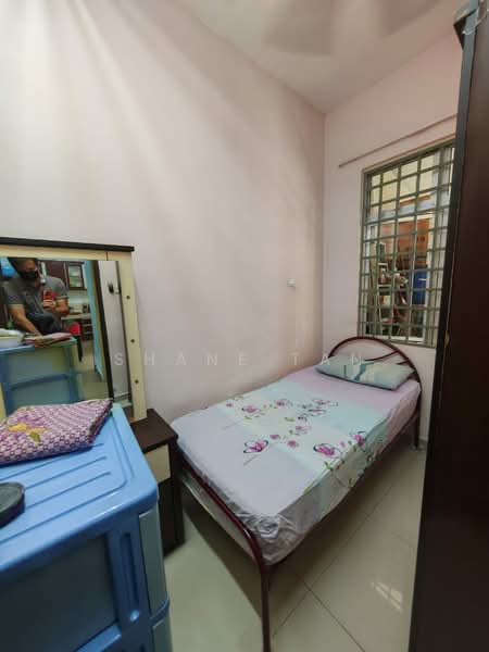 1-storey Terraced House for Sale in Taman Dawn (Seremban) - Shane Tan - Bedroom - PropertyGuru.com.my